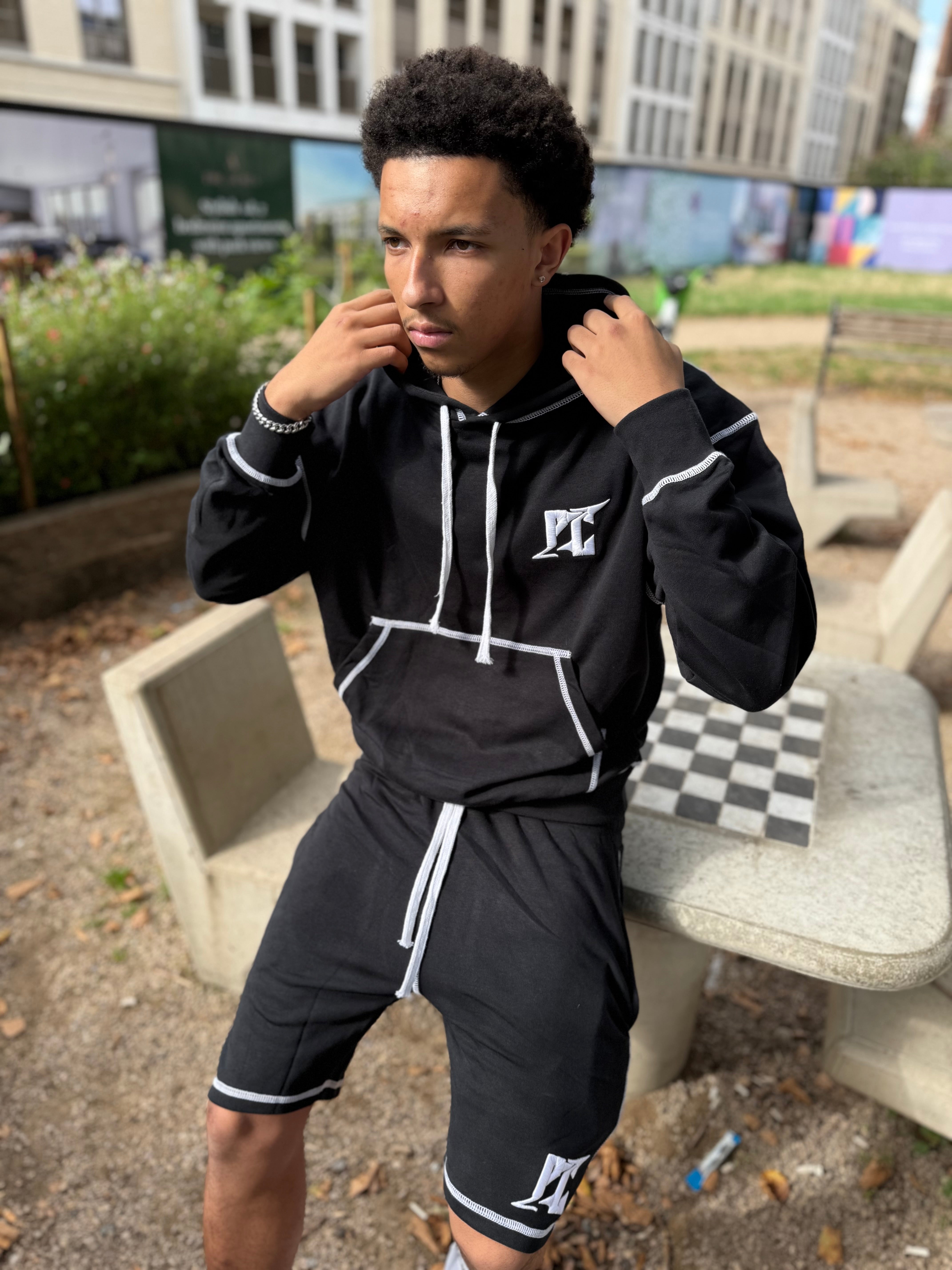 NOUVEAU CONTRAST HOODIE – PLUG CALLING