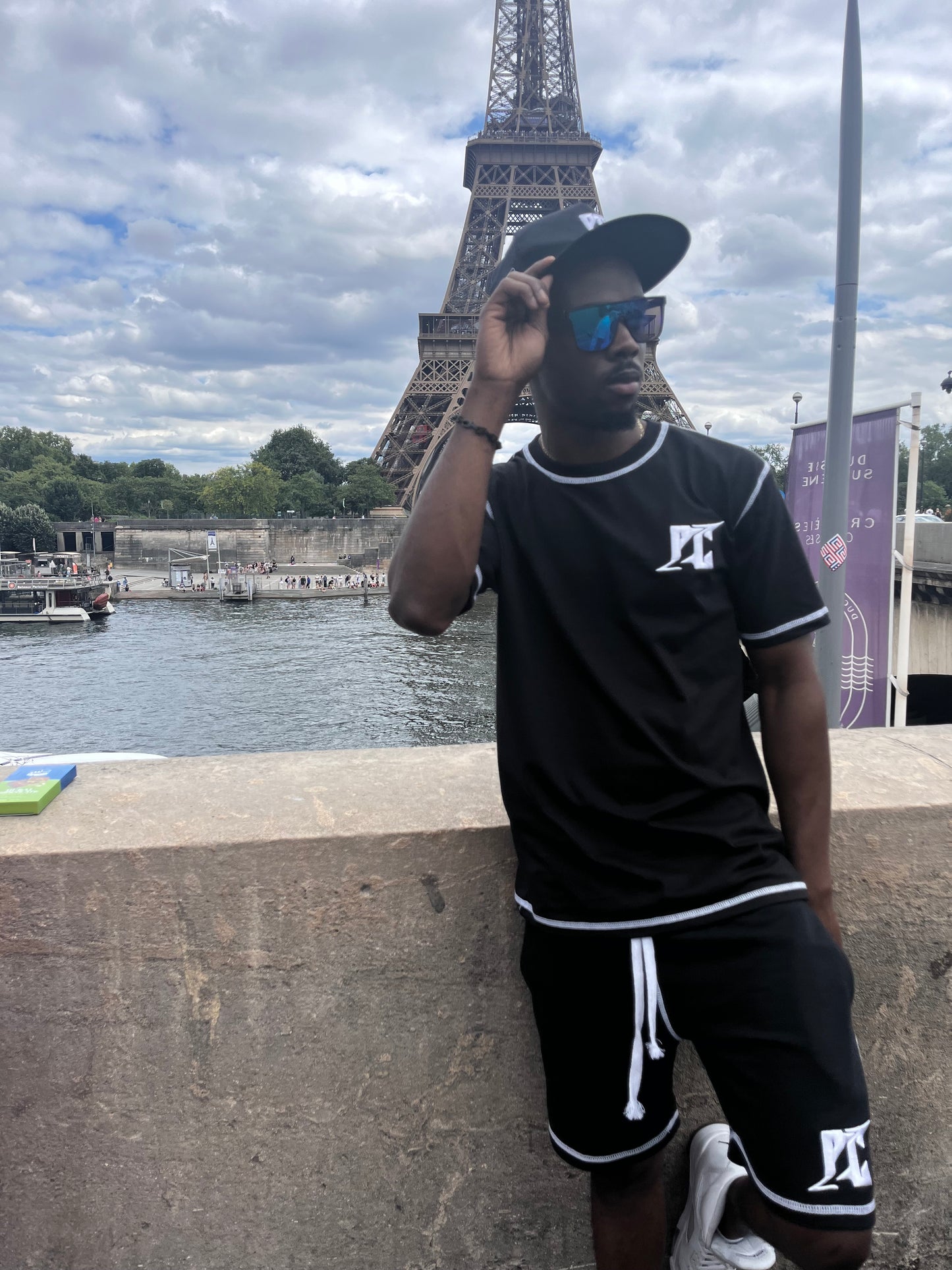 NOUVEAU CONTRAST T-SHIRT